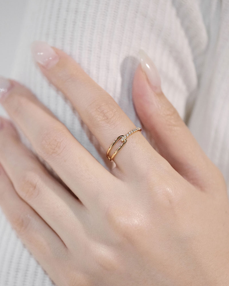 Diamond Intertwined Ring